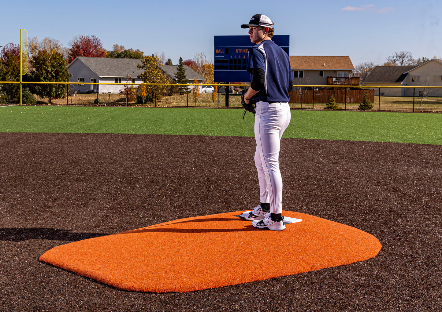 8" One-Piece Game Mound
