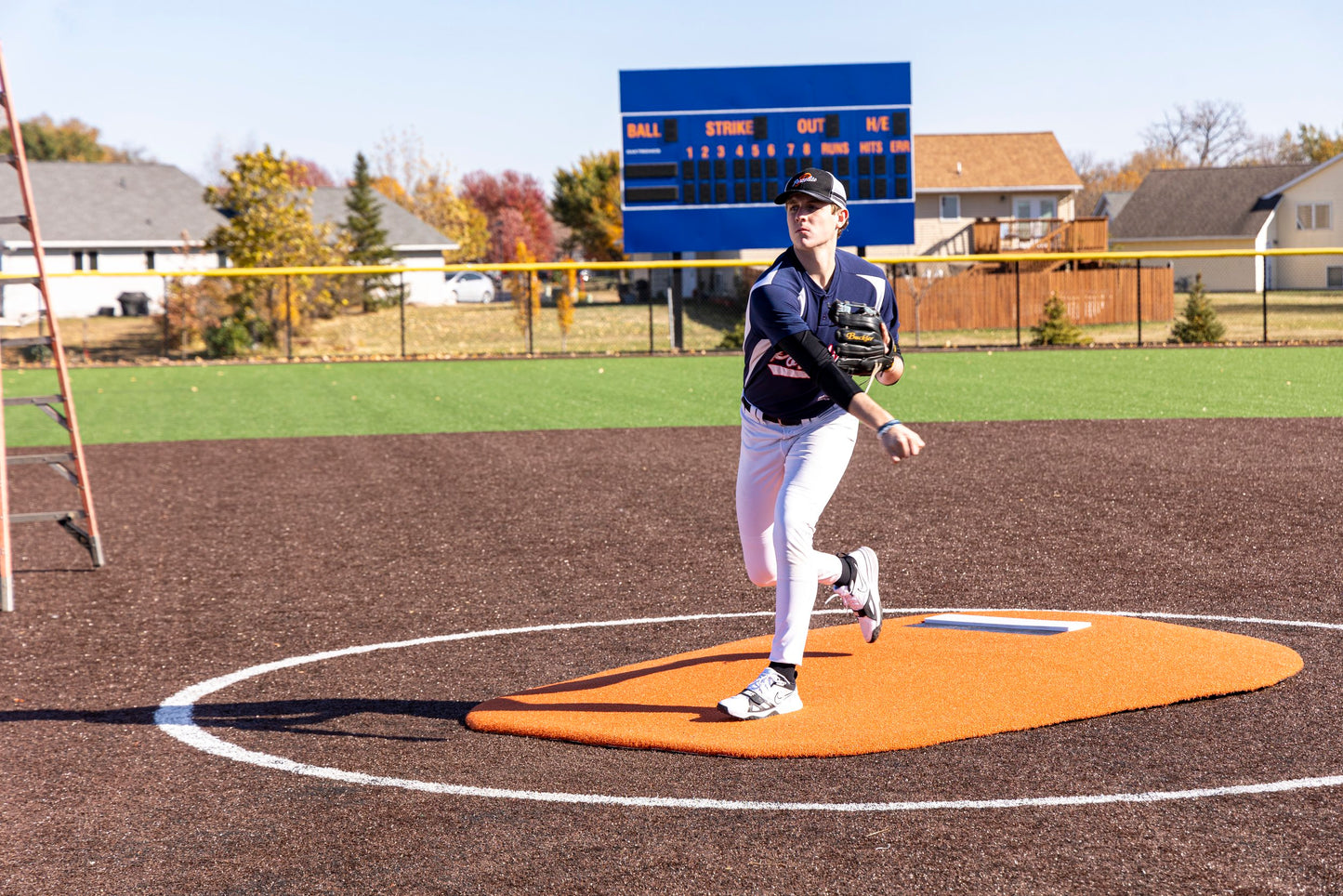6" Oversized One-Piece Game Mound