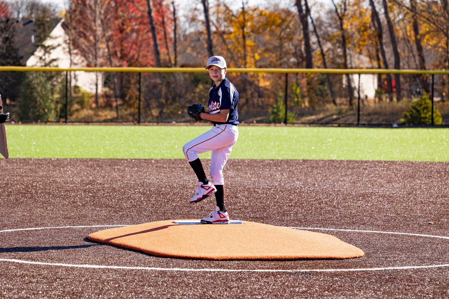 6" Oversized One-Piece Game Mound