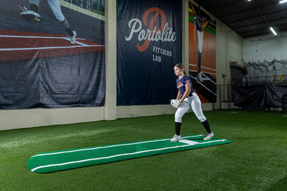 Signature Spiked Practice Mat